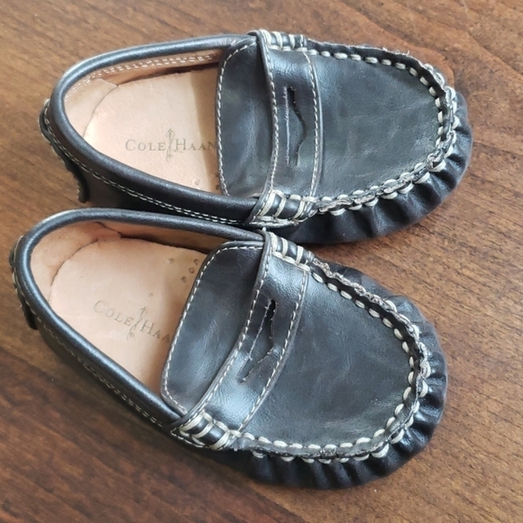 𝅺Cole Haan 'Mini Penny Loafer' Leather Wedding Preppy Fall Slip-On - Baby Boy - Picture 2 of 5
